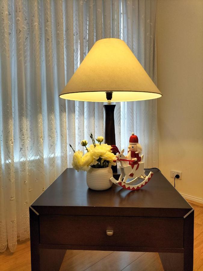 12 Mins To Mel Airport-Good Wood House Apartment St Albans ภายนอก รูปภาพ