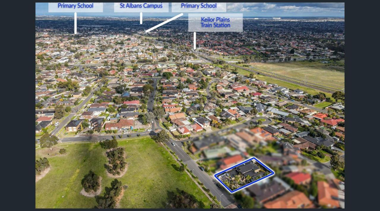 12 Mins To Mel Airport-Good Wood House Apartment St Albans ภายนอก รูปภาพ